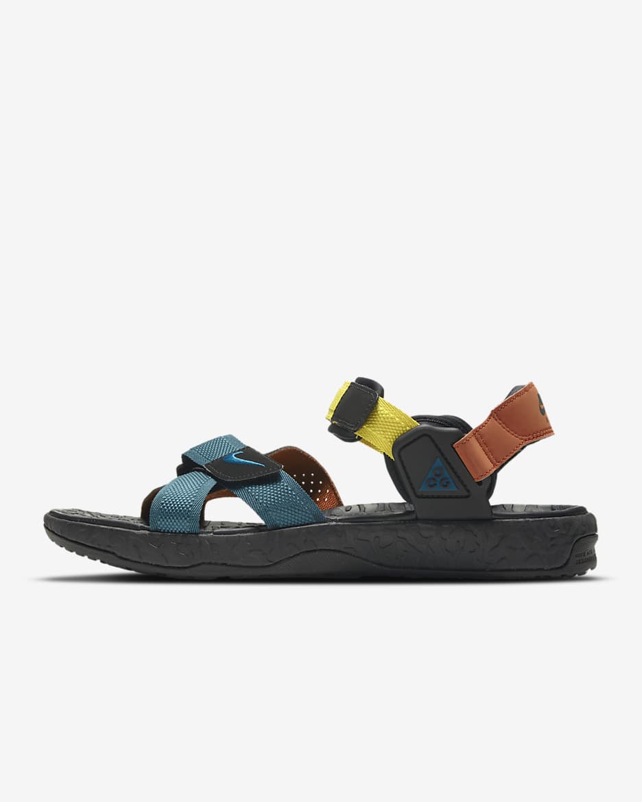 Nike ACG Air Deschutz Sandals. Nike